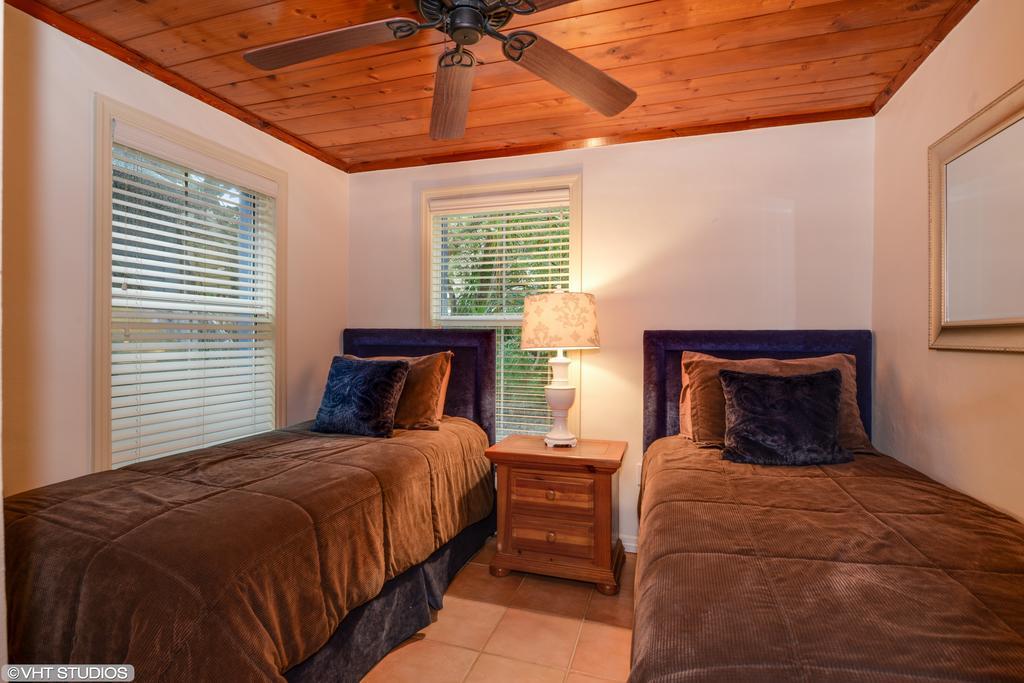 Gulfside Resorts Indian Rocks Beach Exterior photo