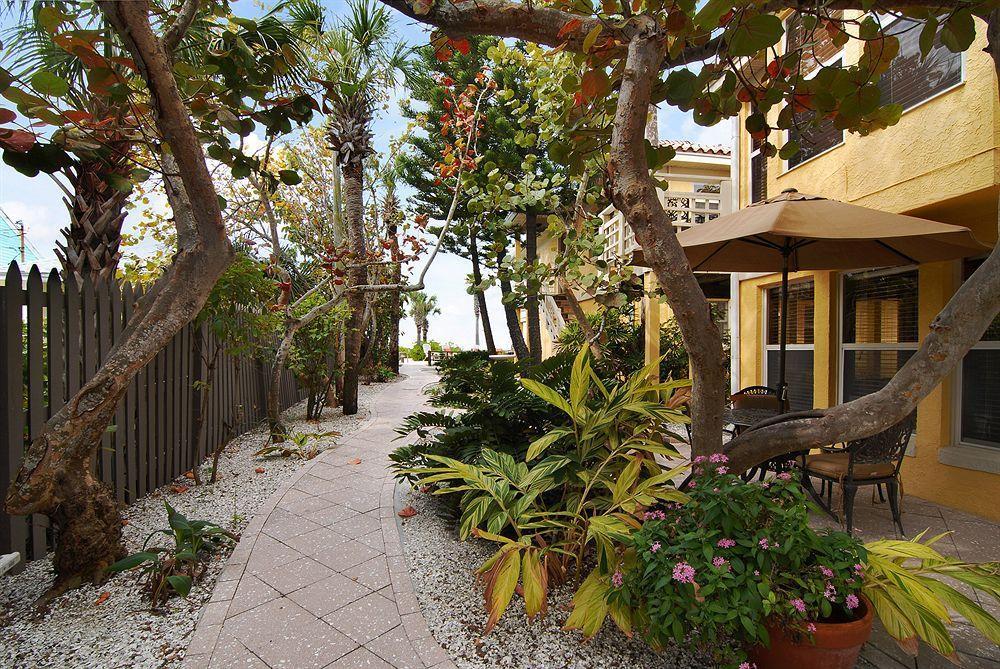 Gulfside Resorts Indian Rocks Beach Exterior photo